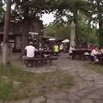 Gasthuis Baro Eoetvoes Lorand Menedekhaz *