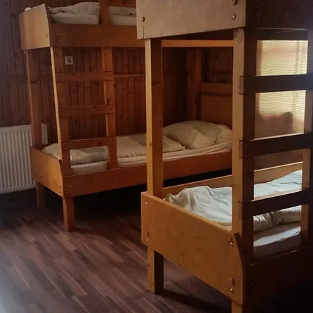 Baro Eoetvoes Lorand Menedekhaz * Pilisszentkereszt