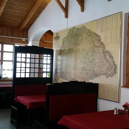 Baro Eoetvoes Lorand Menedekhaz * Pilisszentkereszt