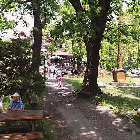 Penzion Baro Eoetvoes Lorand Menedekhaz Pilisszentkereszt